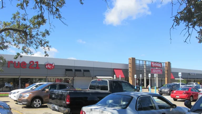 Where to Shop, Bank & Run Errands in Elmwood Park, NJ (2025 Local Guide)