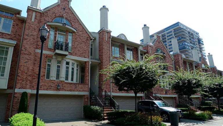 2025 Guide to Edgewater NJ Apartments, Condos & Rentals: Where to Live Near the Waterfront