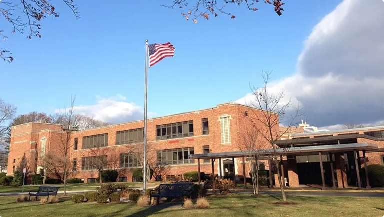 Education & Enrichment in Glen Rock, NJ (2025): Public Schools, Private Academies & Extracurriculars