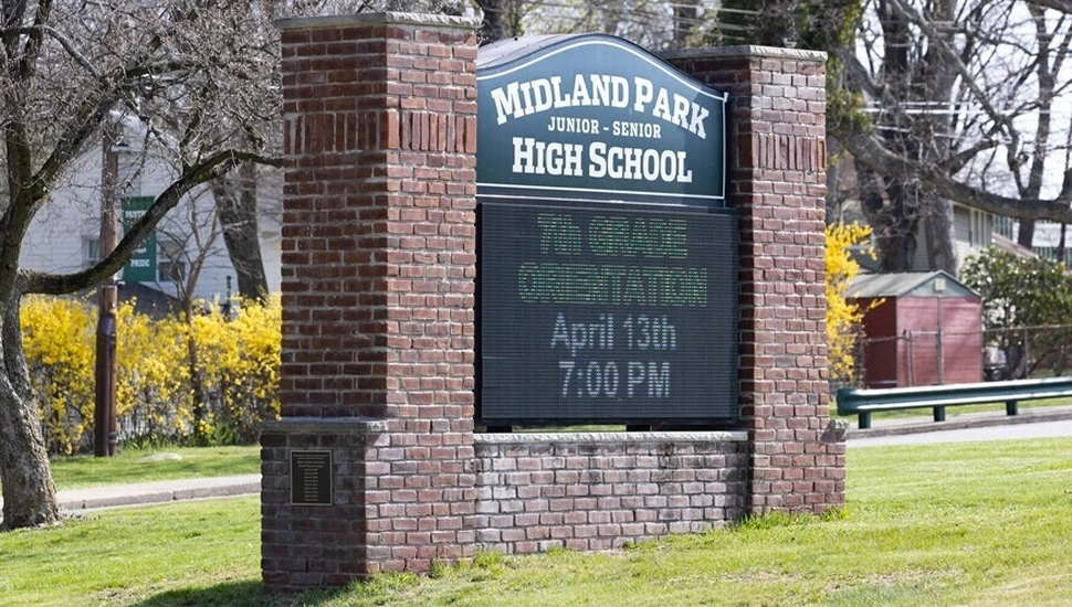 Education, Attractions & Local Business Life in Midland Park, NJ (2025)