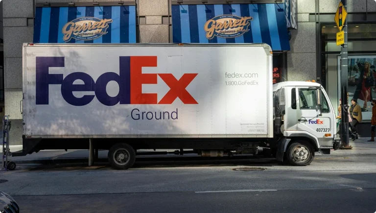 Moving, Shipping & Warehousing in Moonachie, NJ (2025): Local Hubs That Keep It All Running