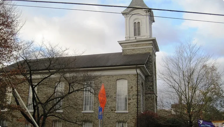 Community, Safety & Local Landmarks in New Milford, NJ (2025): Libraries, Churches, Apartments & Public Services