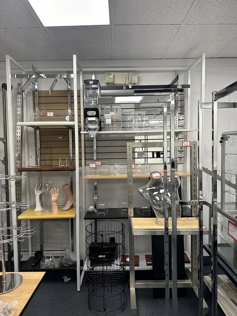 StoreDisplays.com (Retail Fixtures Showroom)