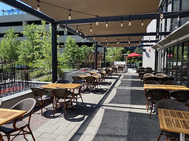 VENTANAS Restaurant and Lounge