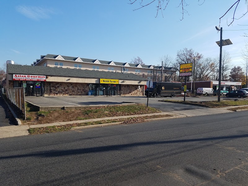 WELSH FARMS LIQUOR & GROCERY