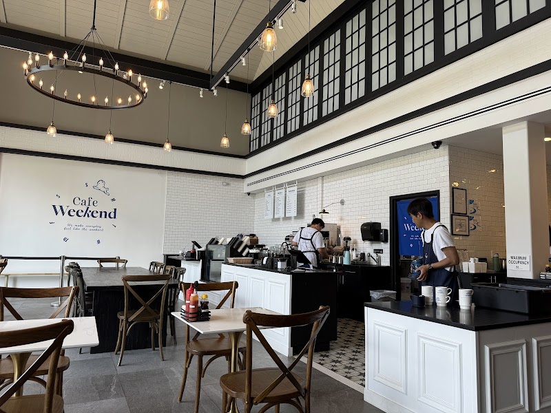 Cafe Weekend