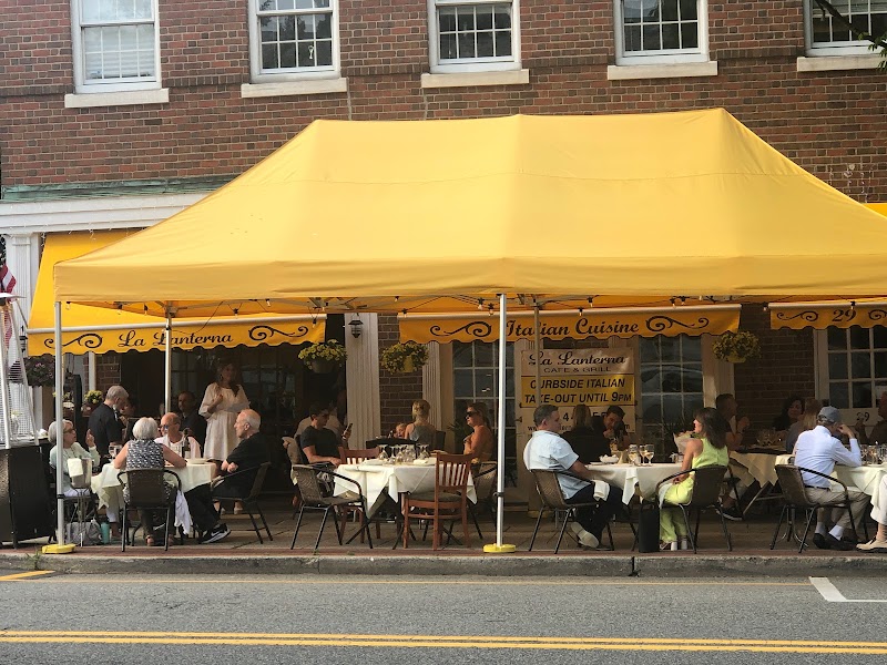 La Lanterna Cafe & Grill