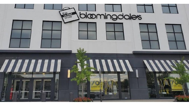 Bloomingdale's Outlet
