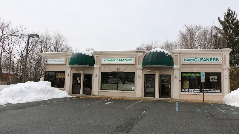 Montvale Shopping Plaza