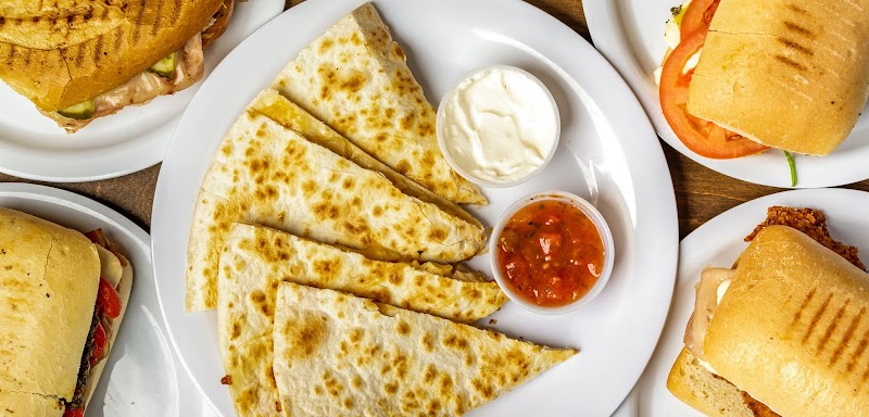 Cliffs Cafe & Salad Bar