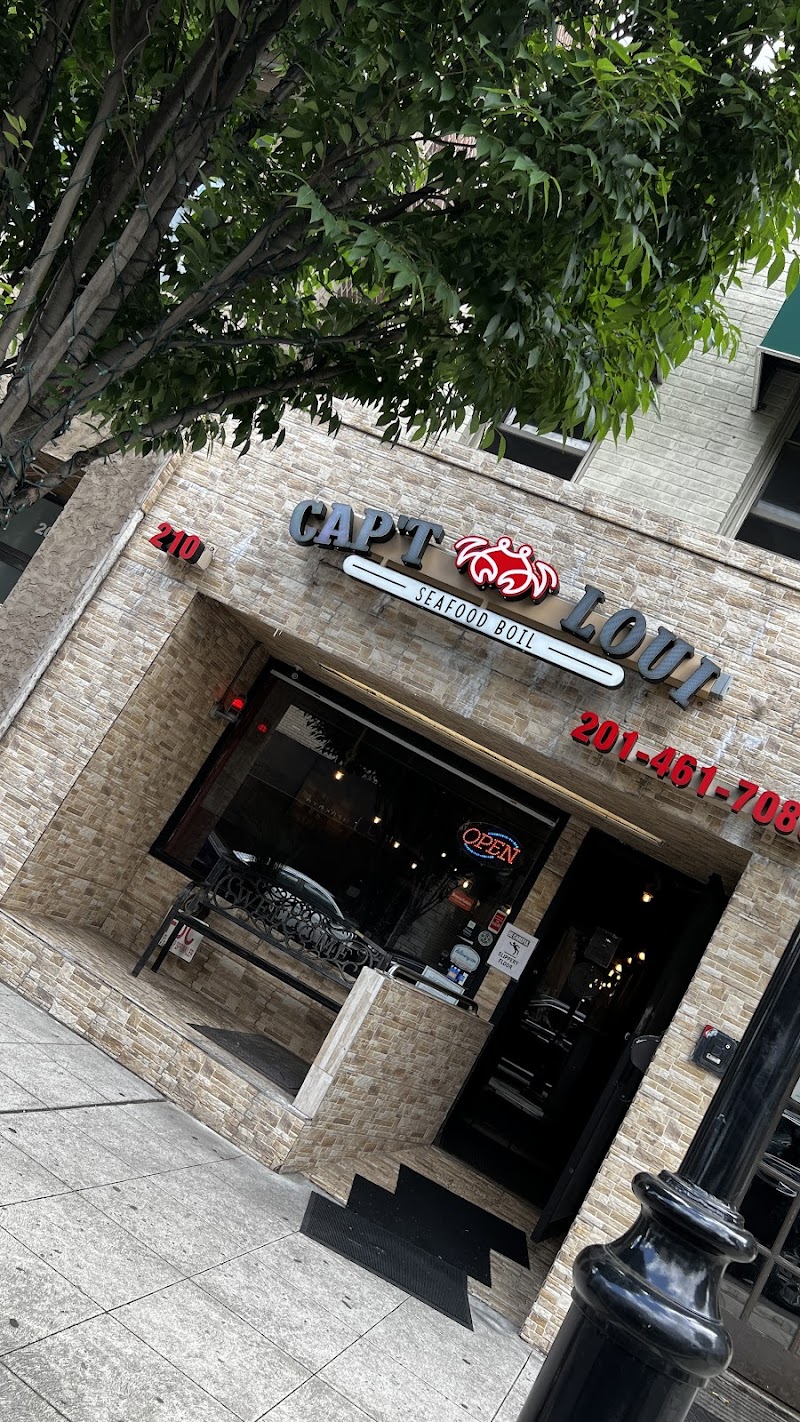 Cap't Loui - Cajun Seafood Boil