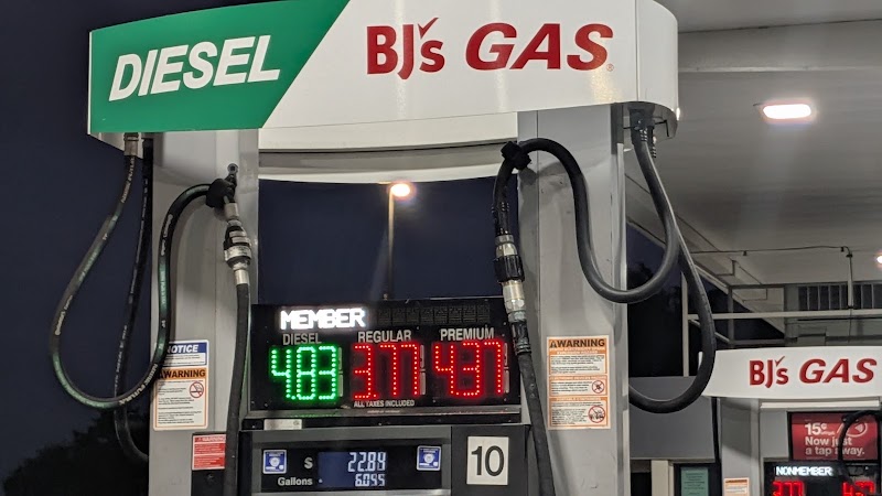BJ's Gas Station