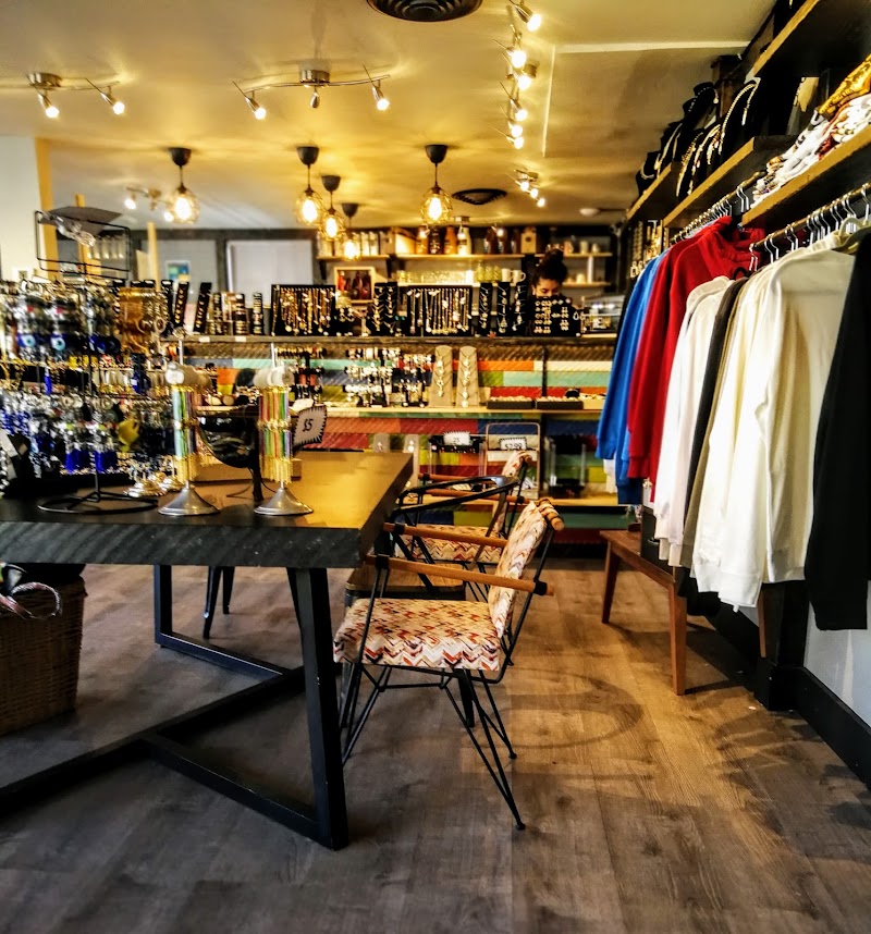 Corner Cafe & Restaurant