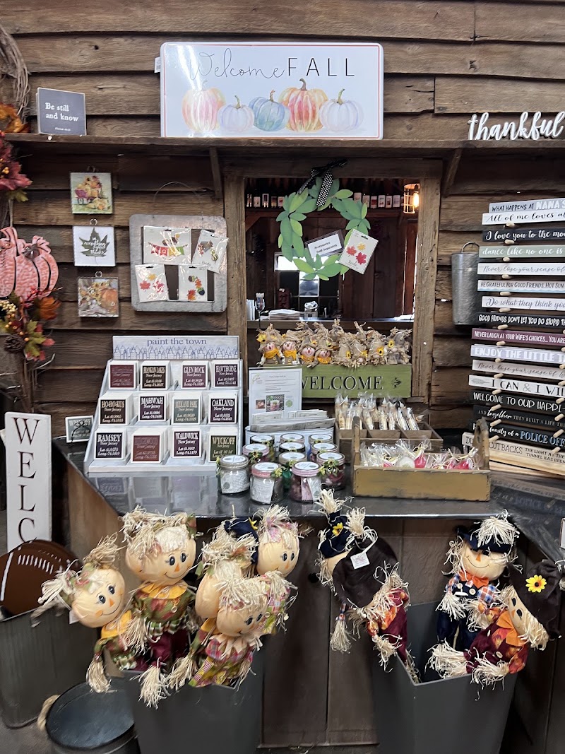 Abma's Farm Market, Greenhouse, and Barnyard Petting Zoo: Wyckoff, NJ