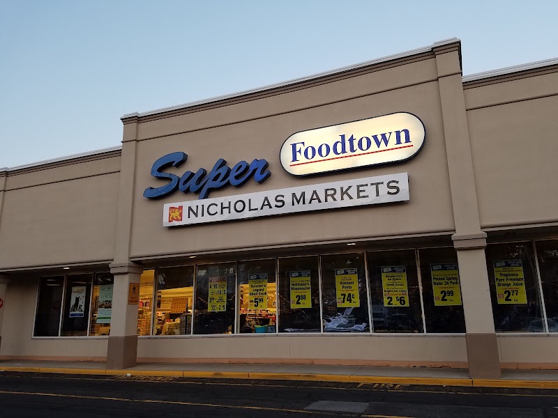 The Fresh Grocer of Pascack Rd.