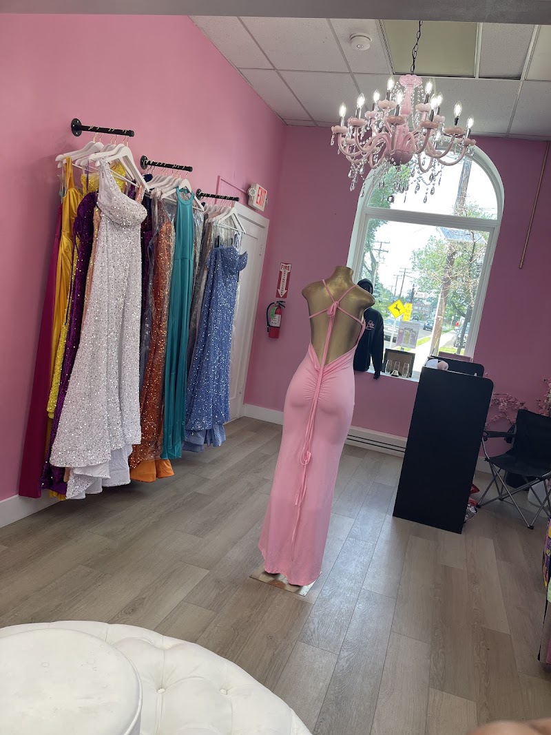 The Pink Is Life Mobile Boutique