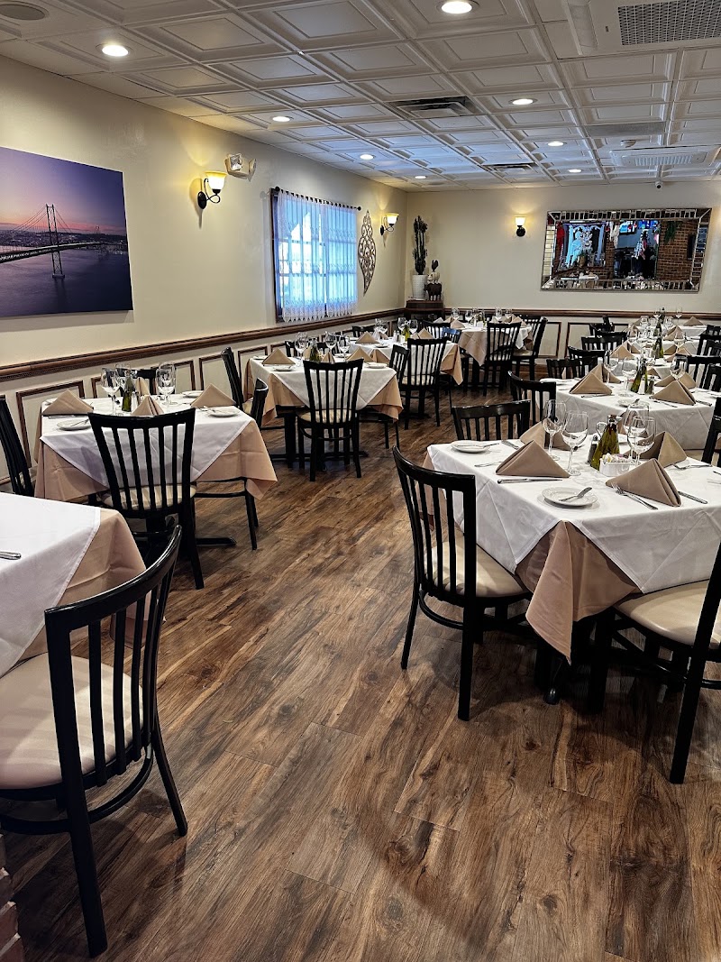 Tejo Restaurant & Bar