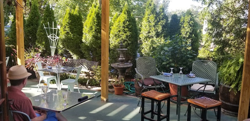 The Old '76 House