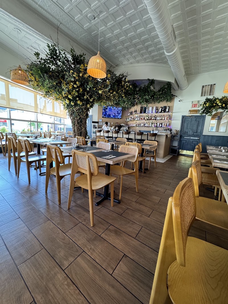 Sonoma Bistro