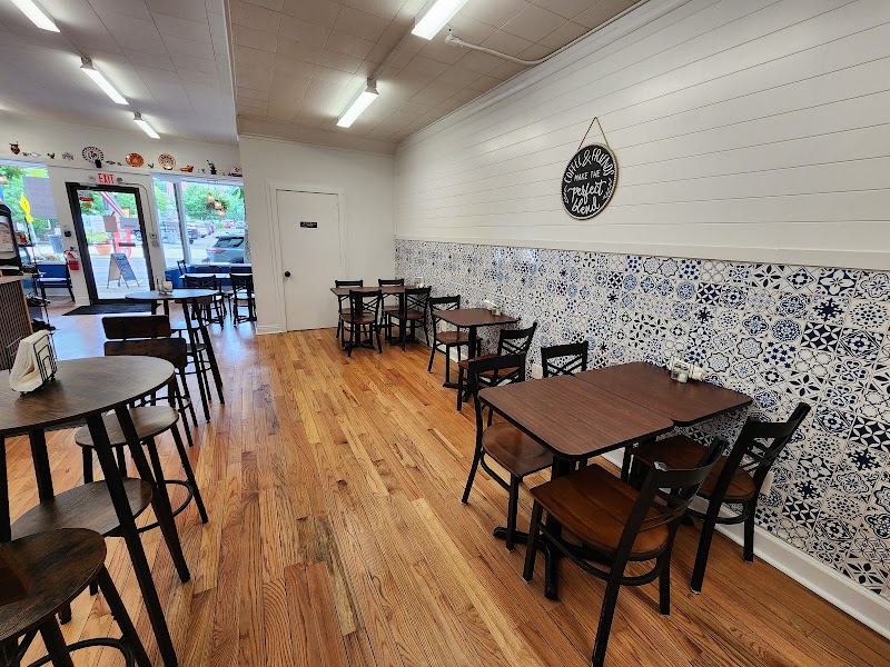 Nossa Terra Cafe and Grill